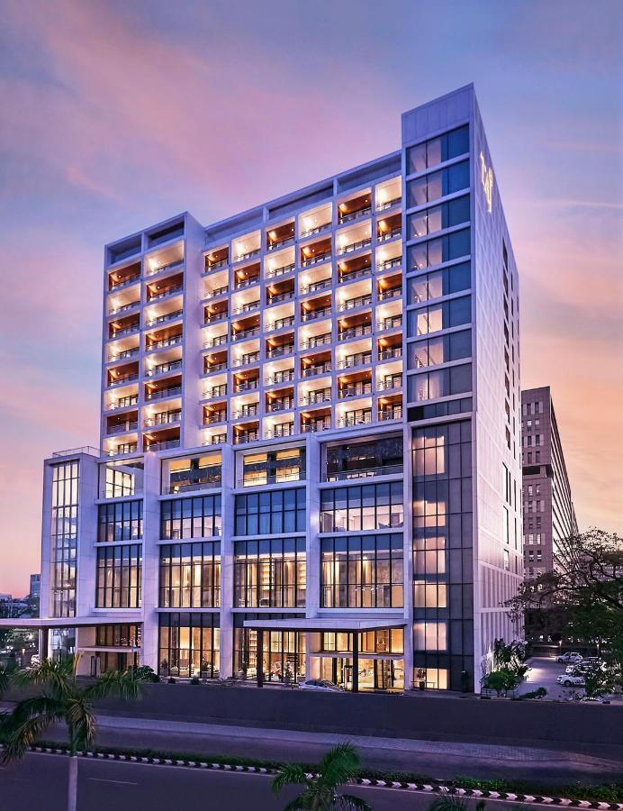 Taj Wellington Mews Chennai Hotell Exteriör bild