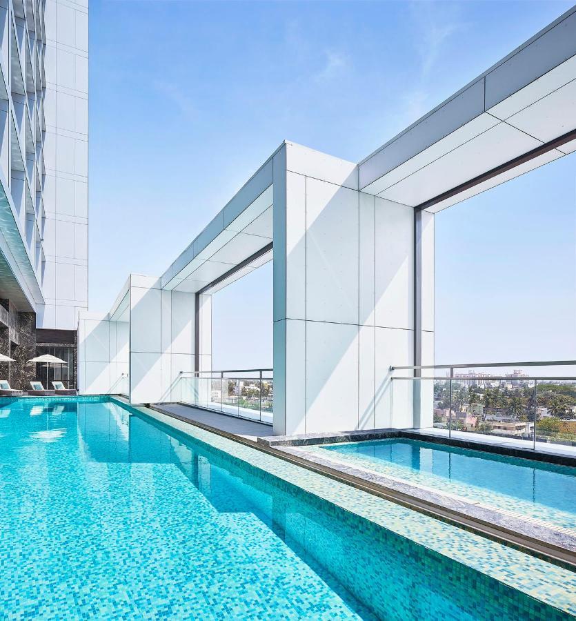Taj Wellington Mews Chennai Hotell Exteriör bild