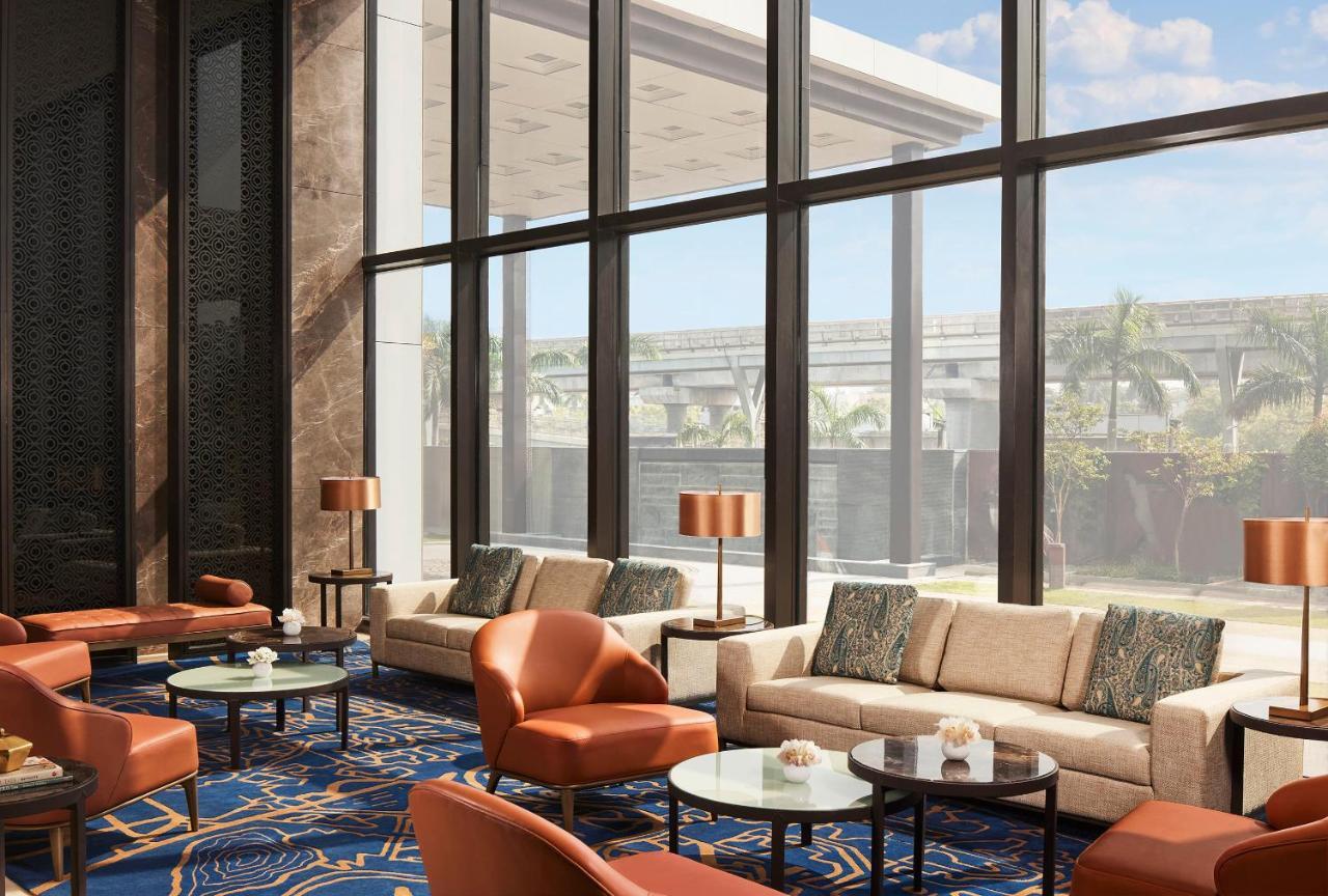 Taj Wellington Mews Chennai Hotell Exteriör bild