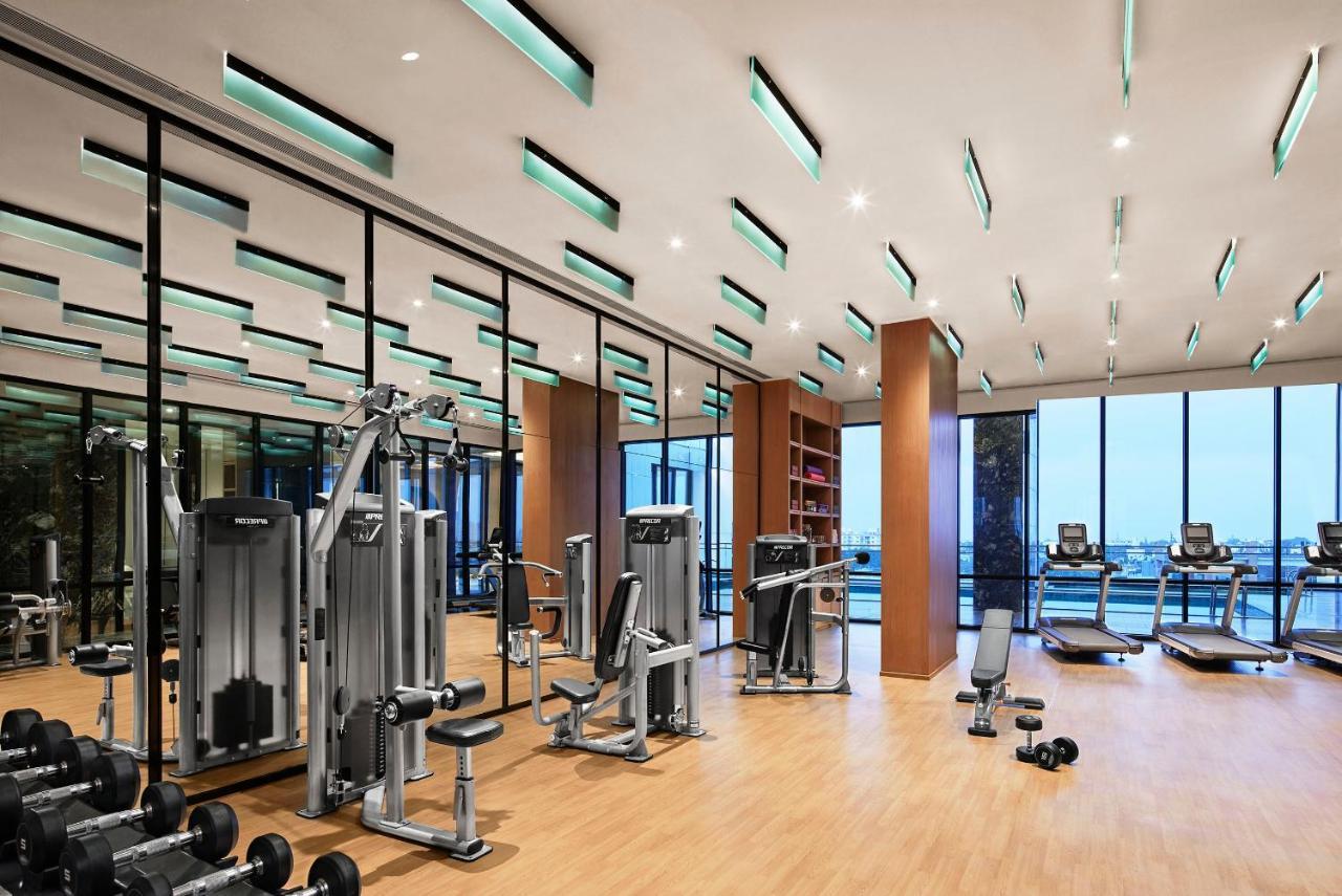 Taj Wellington Mews Chennai Hotell Exteriör bild